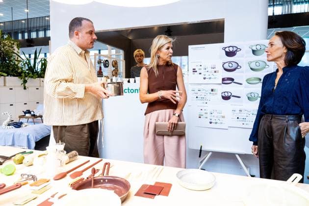 Queen Maxima Visits HEMA During 100th Anniversary - Amsterdam Queen Maxima of the Netherlands visits HEMA (Hollandsche Eenheidsprijzen Maatschappij Amsterdam) in Amsterdam, Netherlands on September 17, 2026, during a working visit to mark the company s 100th anniversary. Photo by Patrick van Emst NL Beeld Bruno Press ABACAPRESS.COM Amsterdam Netherlands  Copyright: xBrunoxPress ABACAx