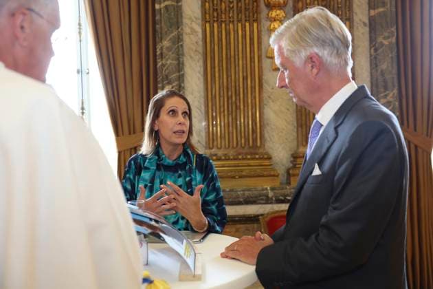 King Philippe of Belgium receives BeHeroes BRUSSELS, BELGIUM - SEPTEMBER 17 : King Philippe of Belgium receives Pater Karel Stautemans and Karine Vanommeslaeghe from the BeHeroes initiative at the Royal Palace pictured on September 17, 2026 in Brussels, Belgium, 17 09 2026 Brussels Belgium  Copyright: xXpix