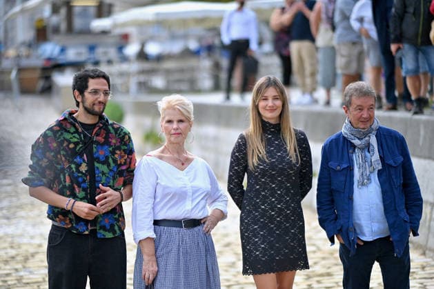 La Rochelle Dr Seylan Cindy Photocall FC Omar Mebrouk, Catherine Hosmalin, Alice Pol and Frédéric Bouraly attends the Dr Seylan Cindy Photocall at the 28th La Rochelle Fiction Festival on September 17, 2026 in La Rochelle, FrancePhoto by Franck Castel ABACAPRESS.COM La Rochelle  Copyright: xCastelxFranck ABACAx