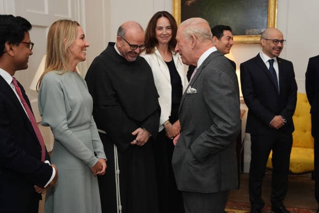 King meets with AI sector leaders King Charles III speaks with Dame Antonia Romeo during a meeting for leaders from the artificial intelligence (AI) sector, Government, and thought leaders to discuss how AI can be developed and deployed in ways that benefit society, at Dumfries House in Cumnock, Ayrshire. Picture date: Thursday September 17, 2026., Credit:Jonathan Brady PA ROTA - B68 Avalon UK, Cumnock  Copyright: xJonathanxBradyx xPAxROTAx-xB68x xAvalonx 1135714904