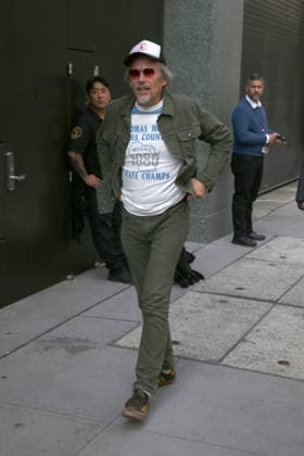 September 17, 2026: Ethan Hawke at ABC studios for Ã¢â‚¬ËœThe ViewÃ¢  - ZUMAh16_ 20260917_zaf_h16_010 Copyright: xDanxHerrickx