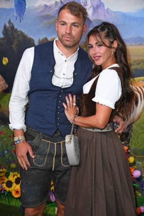 Sarah Engels mit Ehemann Julian Engels beim HEIDIFEST 2026 im Hofbräuhaus in München am 17.09.2026