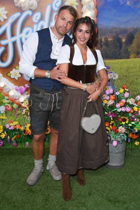 Sarah Engels mit Ehemann Julian Engels beim HEIDIFEST 2026 im Hofbräuhaus in München am 17.09.2026