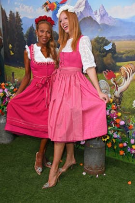 Anna Ermakova mit Mutter Angela Ermakova beim HEIDIFEST 2026 im Hofbräuhaus in München am 17.09.2026