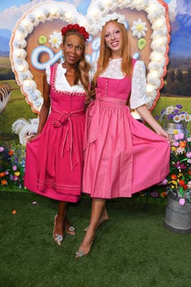 Anna Ermakova mit Mutter Angela Ermakova beim HEIDIFEST 2026 im Hofbräuhaus in München am 17.09.2026
