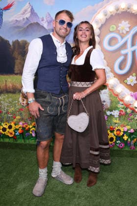 Sarah Engels mit Ehemann Julian Engels bei der Ankunft zur RTL TV-Show HeidiFest by Heidi Klum im Hofbräuhaus. München, 17.09.2026