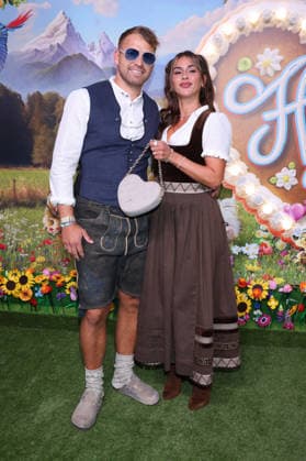 Sarah Engels mit Ehemann Julian Engels bei der Ankunft zur RTL TV-Show HeidiFest by Heidi Klum im Hofbräuhaus. München, 17.09.2026