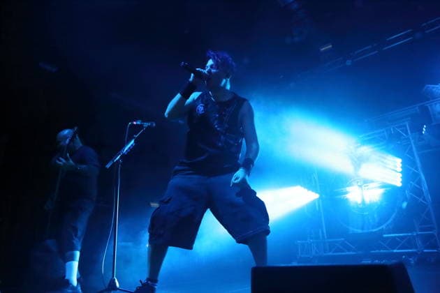 Tony Campos und Milo Silvestro, v.l., von der Band Fear Factory bei einem Konzert im Huxleys Neue Welt in Berlin, 17. September 2026. Fear Factory Konzert Berlin