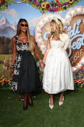 Naomi Campbell und Heidi Klum bei der Ankunft zur RTL TV-Show HeidiFest by Heidi Klum im Hofbräuhaus. München, 17.09.2026