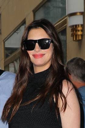 Pregnant Anne Hathaway smiles as leaving the Variety Press Junket in New York City Pregnant Anne Hathaway smiles as leaving the Variety Press Junket in New York City. 17 Sep 2026 Pictured: Anne Hathaway.  Copyright: xThexMegaxAgencyxMEGAx