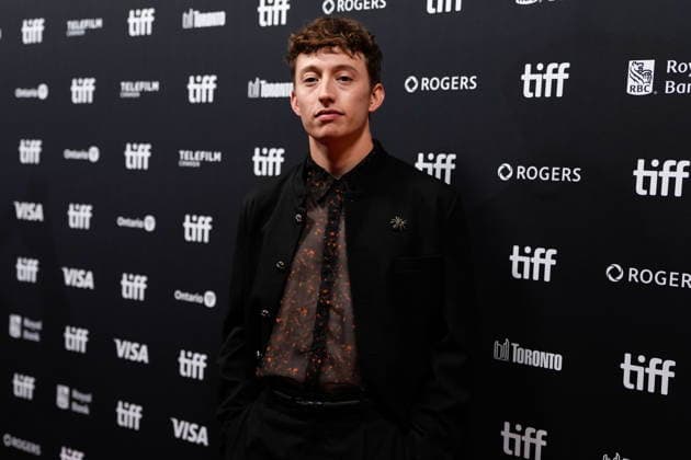 September 17, 2026, Toronto, On, CAN: Sam Krochmal arrives on the red carpet for Yaga at the Toronto International Film Festival, in Toronto, on Thursday, Sept.17, 2026. Toronto CAN  - ZUMAc35_ 20260917_zaf_c35_160 Copyright: xChrisxYoungx
