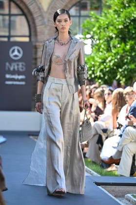 September 17, 2026, Madrid, Spain: A model parades with Malone design during the Mercedes Benz Fashion Week Madrid at Cibeles Palace in Madrid. Madrid Spain  - ZUMAs197 20260917_aaa_s197_249 Copyright: xAtilanoxGarciax