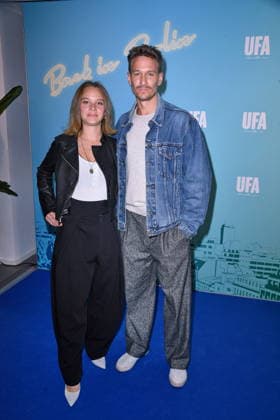 RECORD DATE NOT STATED UFA Back in Berlin Empfang- Berlin Sonja Gerhardt und Vladimir Burlakov beim Blue Carpet anlässlich des UFA Back in Berlin Empfang im BE.YOND OFFICE in Berlin am 17.09.2026 Copyright: xEventpressxBerndtx