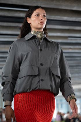 LFW - Ebay Runway Model Naomi de Monès walks the runway at the Ebay show during London Fashion Week September 2026 at The Banking Hall in London, England on September 17, 2026. Photo by LounisPhotography ABACAPRESS.COM London United Kingdom  Copyright: xLounisPhotography ABACAx