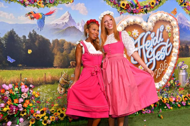 Anna Ermakova mit Mutter Angela 2. HeidiFest by Heidi Klum Pre-Oktoberfest-Event RTL Hofbräuhaus München 17. Sept. 2026