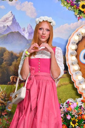 Anna Ermakova 2. HeidiFest by Heidi Klum Pre-Oktoberfest-Event RTL Hofbräuhaus München 17. Sept. 2026