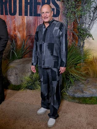 September 17, 2026, Westwood, California, USA: American actor WOODY HARRELSON, 65, attends Apple TVÃ¢â‚¬â ¢s Ã¢â‚¬oeBrothersÃ¢â‚¬Â Premiere. Westwood USA  - ZUMAb173 20260917_aap_b173_022 Copyright: xBillyxBennightx