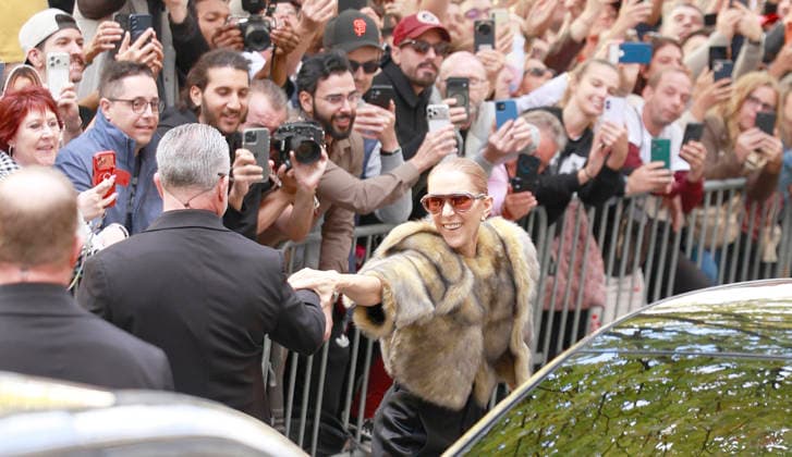 Céline Dion was cheered by her fans as she left the Royal Monceau Hotel in Paris, before heading to the Plenitude Arena in Paris La Défense for her third concert, September 16, 2026 Christophe Aubert Bestimage Céline Dion is acclaimed by fans as she leaves the Royal Monceau Hotel in Paris, before heading to the Plenitude Arena at Paris La Défense for her third concert date on September 18, 2026, Paris, France  Copyright: xChristophexAubertx xBestimagexChristophexAubertx xBestimagex