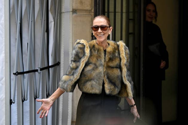 Céline Dion was cheered by her fans as she left the Royal Monceau Hotel in Paris, before heading to the Plenitude Arena at Paris La Défense for her third concert, September 16, 2026 Lionel Urman Bestimage Céline Dion is cheered by fans as she leaves the Royal Monceau Hotel in Paris, before heading to the Plenitude Arena at Paris La Défense for her third concert date on September 18, 2026, Paris, France  Copyright: xLIONELxURMANxx xBESTIMAGExLIONELxURMANxx xBESTIMAGEx