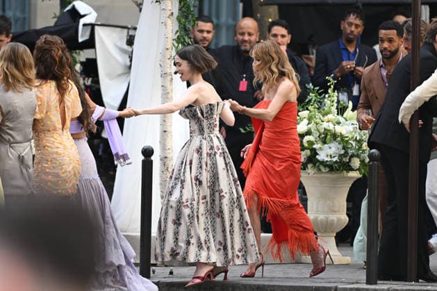 Exclu - Emily in Paris Set - Paris Exclusive - Lily Collins and Philippine Leroy-Beaulieu during the filming of Emily in Paris in Paris, France on September 18, 2026. Photo by Florian Poitout ABACAPRESS.COM Paris France  Copyright: xPoitoutxFlorian ABACAx