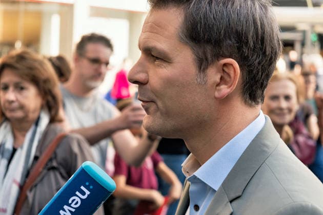 Berlin,18.09.2026, Wahlkampfabschluss der Berliner SPD mit Steffen Krach zur bevorstehenden Wahl zum Abgeordnetenhaus am 20.09.2026 am Stuttgarter Platz Wilmersdorfer Straße