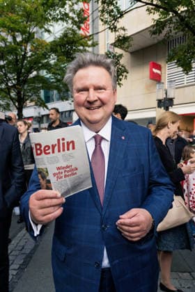 Berlin,18.09.2026, Wahlkampfabschluss der Berliner SPD mit Steffen Krach zur bevorstehenden Wahl zum Abgeordnetenhaus am 20.09.2026 am Stuttgarter Platz Wilmersdorfer Straße zu Gast: Michael Ludwig (SPÖ), Bürgermeister und Landeshauptmann von Wien