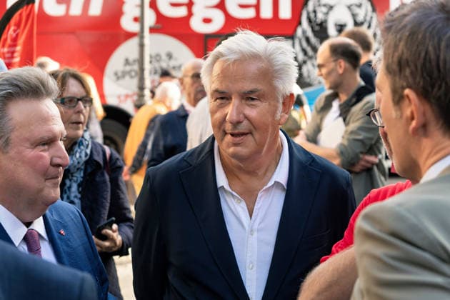 Berlin,18.09.2026, Wahlkampfabschluss der Berliner SPD mit Steffen Krach zur bevorstehenden Wahl zum Abgeordnetenhaus am 20.09.2026 am Stuttgarter Platz Wilmersdorfer Straße,Klaus Wowereit