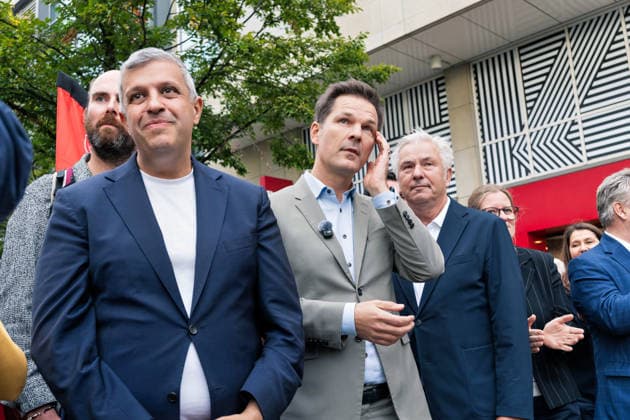 Berlin,18.09.2026, Wahlkampfabschluss der Berliner SPD mit Steffen Krach zur bevorstehenden Wahl zum Abgeordnetenhaus am 20.09.2026 am Stuttgarter Platz Wilmersdorfer Straße,Raed Saleh,Klaus Wowereit