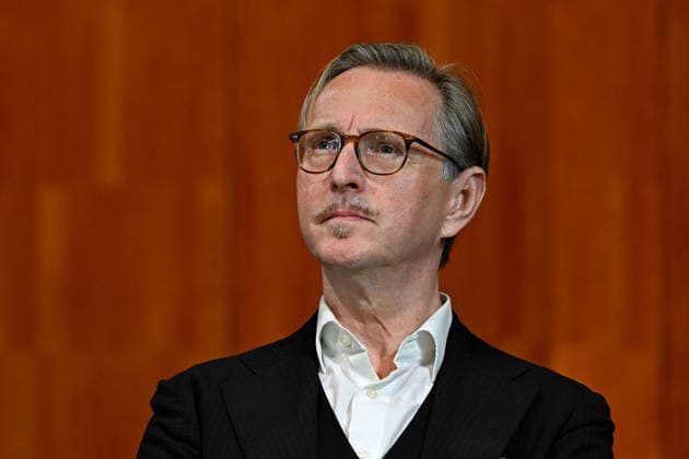 Pressekonferenz zur Vorstellung des designierten Intendanten der Salzburger Festpiele im Grossen festspielhaus in Salzburg, fotografiert am 18.09.26. Das Bild zeigt den designierten Intendanten (ab 1.1.2027) der Salzburger Festspiele, den Belgier Peter de Caluwe 2026 - Pressekonferenz zur Vorstellung des designierten Intendanten der Salzburger Festpiele im Grossen festspielhaus in Salzburg, am 18.09.26