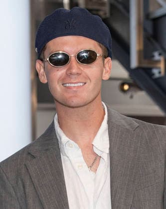 September 18, 2026, New York, New York, USA: JAMIE MILLER visits the Empire State Building in New York to celebrate his viral new single, Babydoll. 18 September 2026 New York USA  - ZUMAa265 20260918_zep_a265_003 Copyright: xEricxAcquayex