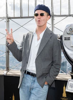 September 18, 2026, New York, New York, USA: JAMIE MILLER visits the Empire State Building in New York to celebrate his viral new single, Babydoll. 18 September 2026 New York USA  - ZUMAa265 20260918_zep_a265_011 Copyright: xEricxAcquayex