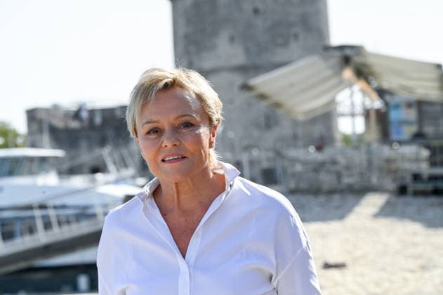 La Rochelle TV Fiction Festival 2026 Photocall September 18, 28th La Rochelle TV Fiction Festival 28th edition of the La Rochelle TV Fiction Festival Photocall for A la vie Muriel Robin 459756 September 18, 2026 France  Copyright: xBarbaraxNeymanx xStarfacex STAR_459756_298
