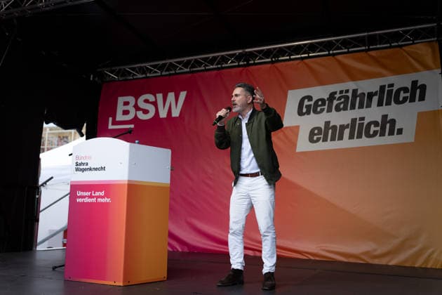Wahlkampfabschluss, Alexanderplatz, BSW Berlin, Wahlkampfabschluss, Alexanderplatz, BSW, Bündnis Sahra Wagenknecht, Kundgebung, Fabio De Masi Berlin Berlin GER