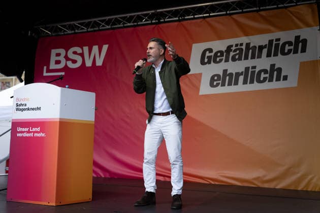Wahlkampfabschluss, Alexanderplatz, BSW Berlin, Wahlkampfabschluss, Alexanderplatz, BSW, Bündnis Sahra Wagenknecht, Kundgebung, Fabio De Masi Berlin Berlin GER