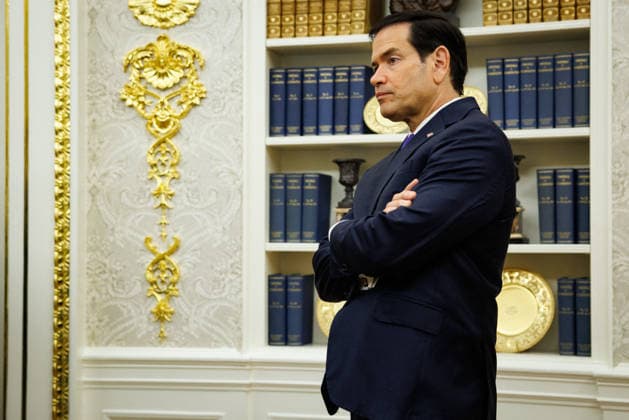 DC: President Trump Announces New Most Favored Nation Drug Pricing for Medicaid Secretary of State Marco Rubio stands in the back of the Oval Office as President Donald Trump answers questions from reporters at the White House on September 18, 2026 in Washington, D.C. Many countries have negotiated prices for certain drugs that are significantly lower than what Americans pay for the same medication and the new deal will allow states Medicaid programs to benefit from those lower prices. (Photo by Samuel Corum Pool ABACAPRESS.COM) Washington DC United States  Copyright: xPool ABACAx