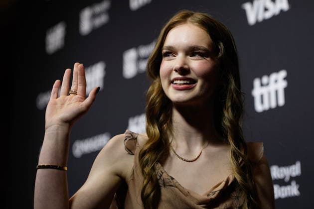September 18, 2026, Toronto, On, CAN: Summer H. Howell arrives on the red carpet to promote the tv series Carrie at the Toronto International Film Festival, in Toronto, on Friday, Sept.18, 2026. Toronto CAN  - ZUMAc35_ 20260918_zaf_c35_095 Copyright: xChrisxYoungx