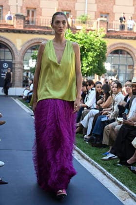Maison Mesa - Mercedes Benz Fashion Week Madrid, Spain -18 Sept 2026 A model parades with Maison Mesa design during Mercedes Benz Fashion Week Madrid Cibeles Palace in Madrid. Madrid Spain Copyright: xAtilanoxGarciax xSOPAxImagesx PHOTO08620