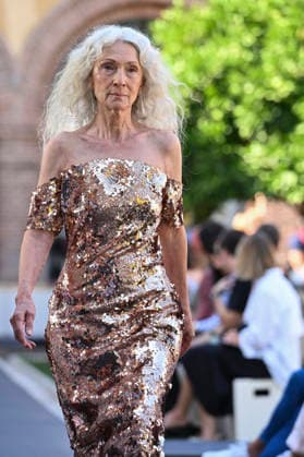 Maison Mesa - Mercedes Benz Fashion Week Madrid, Spain -18 Sept 2026 A model parades with Maison Mesa design during Mercedes Benz Fashion Week Madrid Cibeles Palace in Madrid. Madrid Spain Copyright: xAtilanoxGarciax xSOPAxImagesx PHOTO08639
