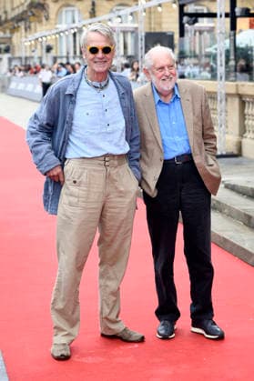 Jeremy Irons und David Puttnam bei der Premiere des Kinofilms The Mission Die Mission auf dem 74. Internationalen Filmfestival San Sebastian Festival Internacional de Cine de San Sebastian im Kursaal. San Sebastian, 18.09.2026