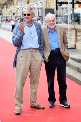 Jeremy Irons und David Puttnam bei der Premiere des Kinofilms The Mission Die Mission auf dem 74. Internationalen Filmfestival San Sebastian Festival Internacional de Cine de San Sebastian im Kursaal. San Sebastian, 18.09.2026