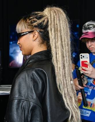 iHeartRadio Music Festival - Night 1 Arrivals for the iHeartRadio Music Festival, night 1 at T-Mobile arena. 18 Sep 2026 Pictured: Shenseea, hair and Balenciaga sunglass detail.  Copyright: xThexMegaxAgencyxMBS MEGAx