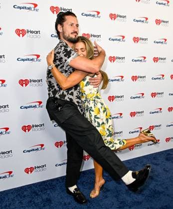 iHeartRadio Music Festival, night 1 Arrivals for the iHeartRadio Music Festival, night 1 at T-Mobile arena. 18 Sep 2026 Pictured: Val Chmerkovskiy (L) and Danielle Fishel.  Copyright: xThexMegaxAgencyxMBS MEGAx