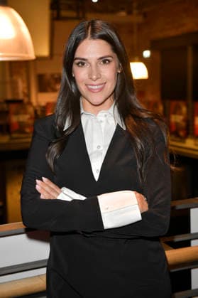 Fiona Gllavica bei der Premiere des Kinofilms Von Scham und Geld im Kino in der KulturBrauerei. Berlin, 18.09.2026