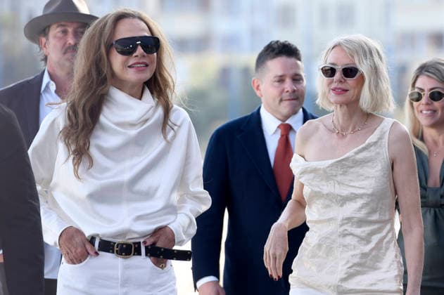 Lena Olin und Naomi Watts beim Photocall zum Kinofilm The Housewife auf dem 74. Internationalen Filmfestival San Sebastian Festival Internacional de Cine de San Sebastian auf der Kursaal Terasse. San Sebastian, 19.09.2026