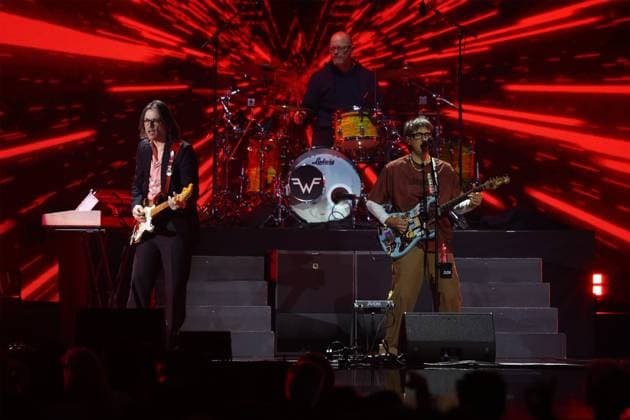 Weezer inside for iHeartRadio Music Festival Presented by Capital One 2026 - FRI, T-Mobile Arena, Las Vegas, NV, September 18, 2026. Photo By: JA Everett Collection iHeartRadio Music Festival Presented by Capital One 2026 - FRI PUBLICATIONXNOTxINxCANxCHNxFRAxITAxJPNxNORxPOLxRUSxESPxUKxUSA