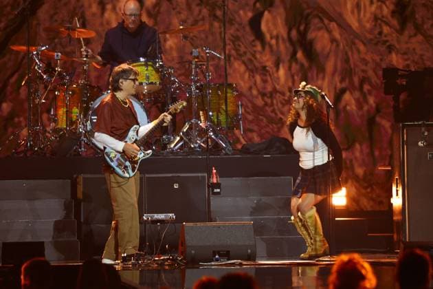 Weezer, Remi Wolf inside for iHeartRadio Music Festival Presented by Capital One 2026 - FRI, T-Mobile Arena, Las Vegas, NV, September 18, 2026. Photo By: JA Everett Collection iHeartRadio Music Festival Presented by Capital One 2026 - FRI PUBLICATIONXNOTxINxCANxCHNxFRAxITAxJPNxNORxPOLxRUSxESPxUKxUSA