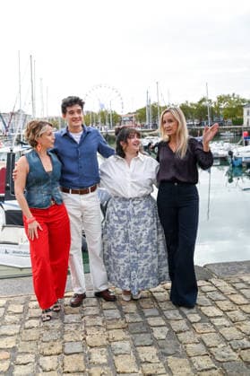 28th La Rochelle TV Fiction Festival 28th edition of the La Rochelle Fiction Festival Photocall for Ici tout commence Simon Dartous, Talina Boyaci, Aurélie Vaneck, Catherine Marchal 459780 2026 09 19  Copyright: xBarbaraxNeymanx xStarfacex STAR_459780_051