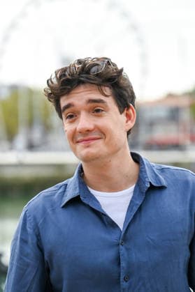 28th La Rochelle TV Fiction Festival 28th edition of the La Rochelle Fiction Festival Photocall for Ici tout commence Simon Dartous 459780 September 19, 2026  Copyright: xBarbaraxNeymanx xStarfacex STAR_459780_076