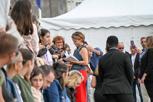 28th La Rochelle TV Fiction Festival 28th edition of the La Rochelle Fiction Festival Photocall for Ici tout commence Aurélie Vaneck 459780 September 19, 2026  Copyright: xBarbaraxNeymanx xStarfacex STAR_459780_089