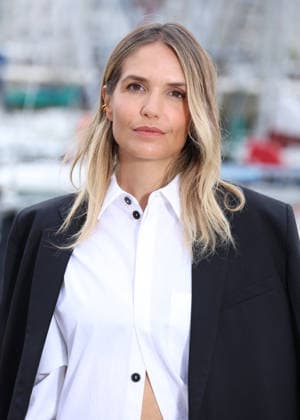 Laurence Arné Photocall for the series *Fertile* at the 28th edition of the La Rochelle TV Fiction Festival on September 19, 2026 Denis Guignebourg Bestimage Photocall for the series *Fertile* at the 28th edition of the La Rochelle TV Fiction Festival on September 19, 2026 La Rochelle, France  Copyright: xDenisxGuignebourgx xBestimagexDenisxGuignebourgx xBestimagex